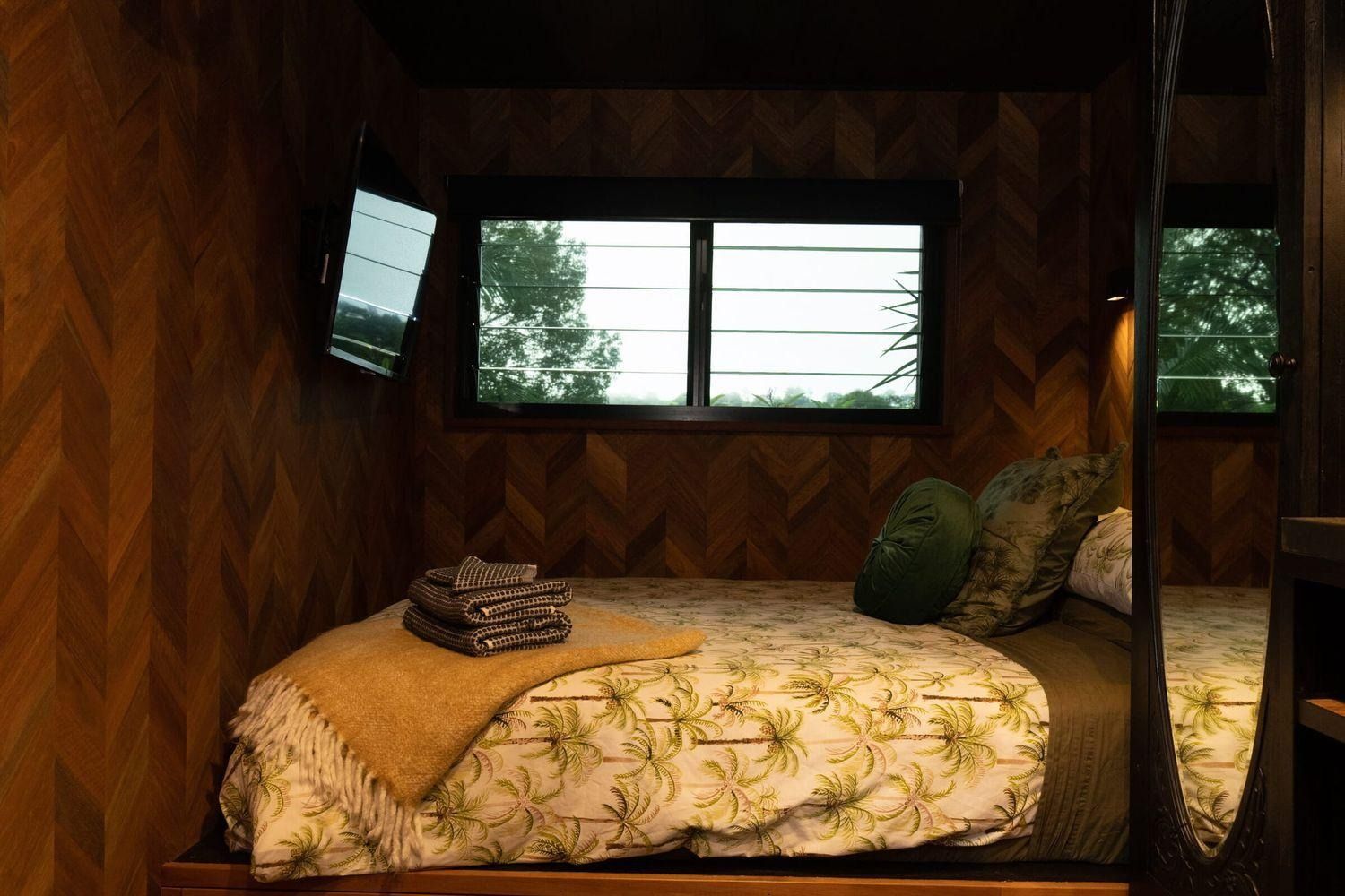 the barnita bed, snug as anything